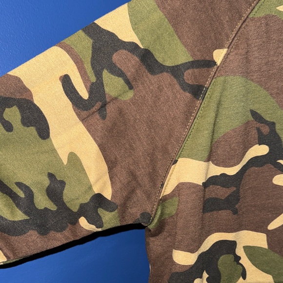 ROTHCO - Camo Thermal Lined Hoodie with Flag Design Size Medium - Picture 7 of 17